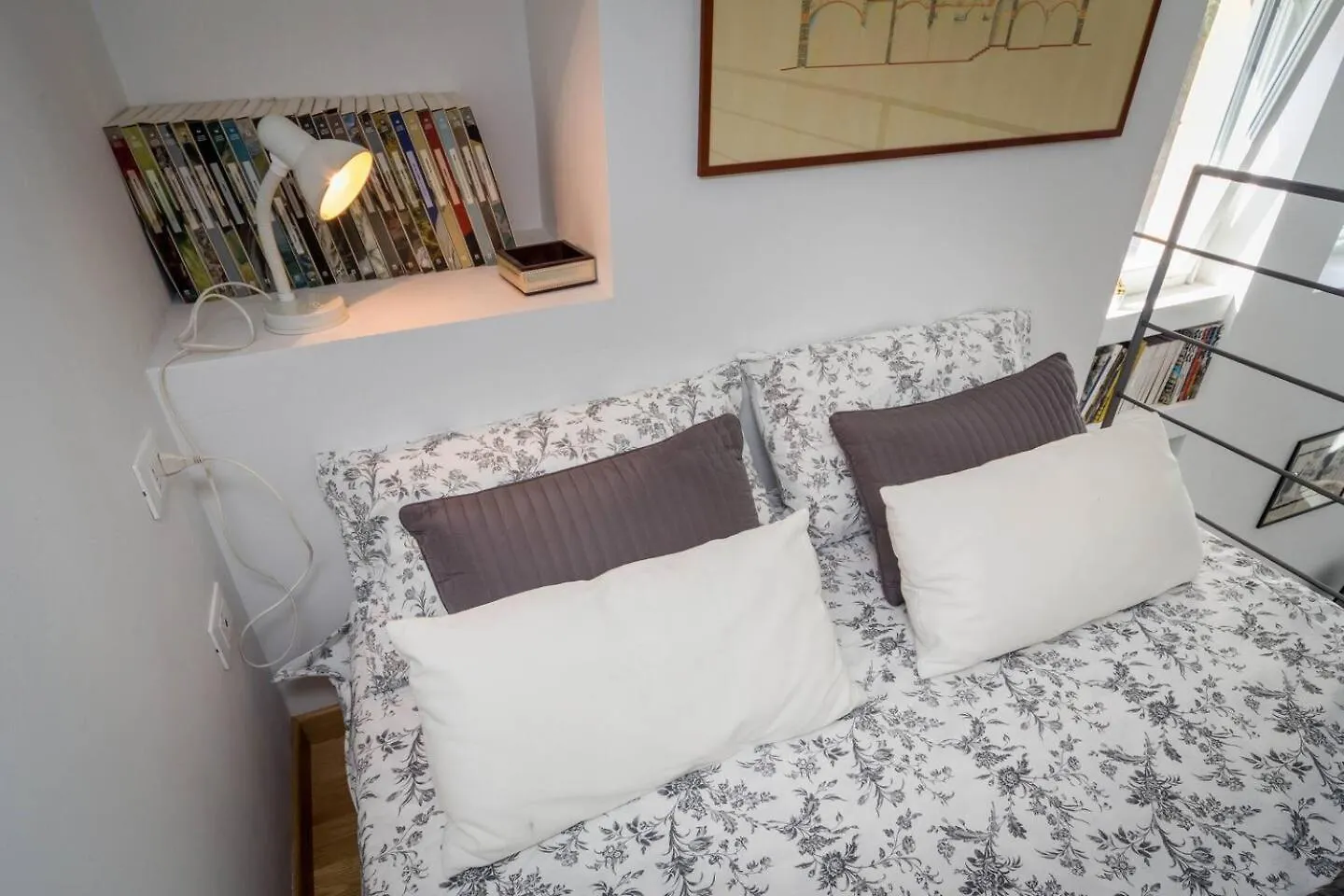 San Martino & Gaslini Urban Loft Apartment Genoa